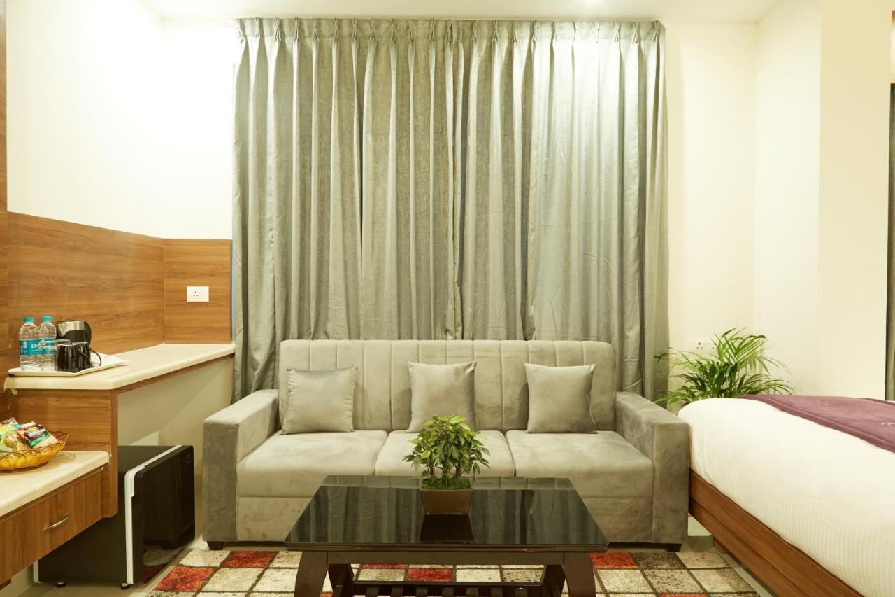 Vovo Premier Hotel Bengaluru Kültér fotó