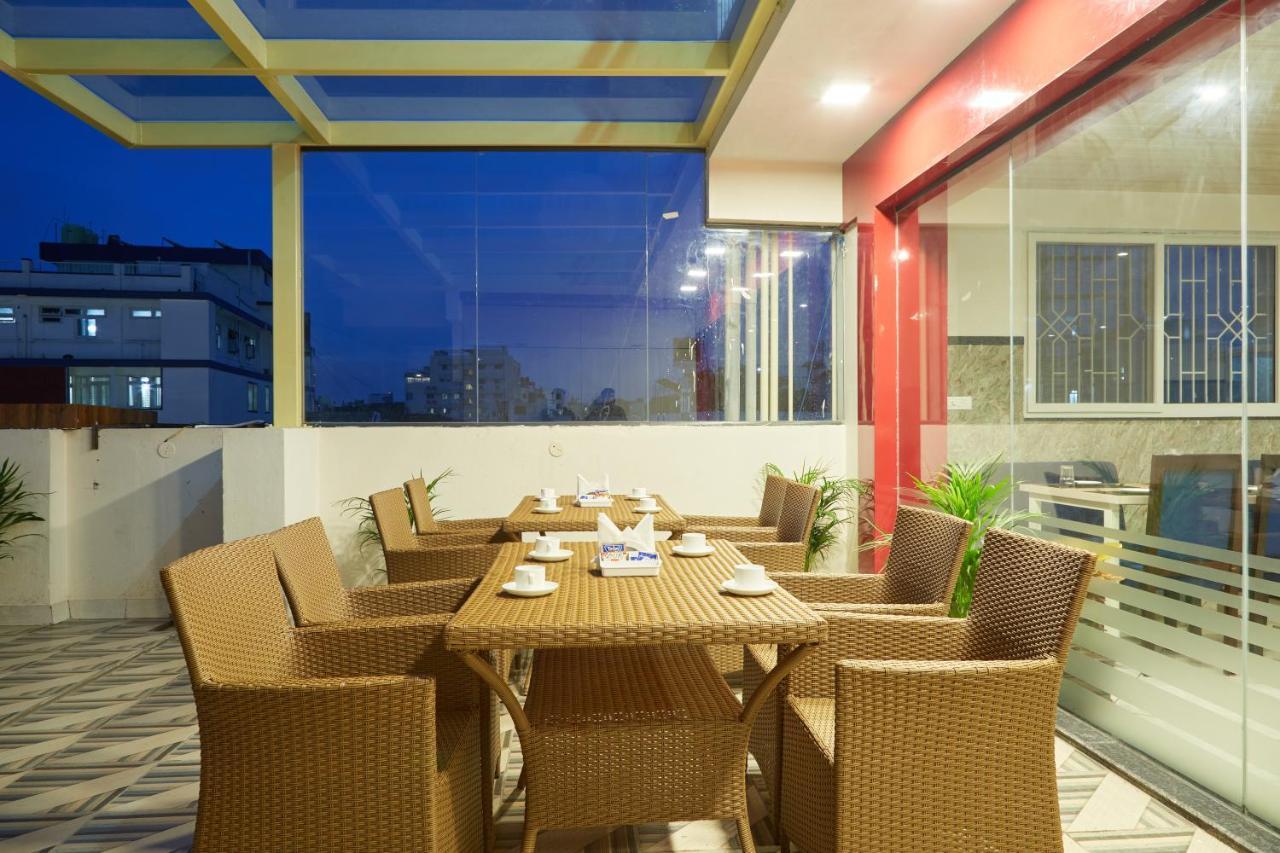 Vovo Premier Hotel Bengaluru Kültér fotó